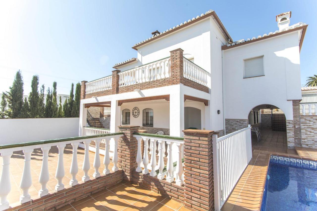 Villa Vallao 内尔哈 外观 照片